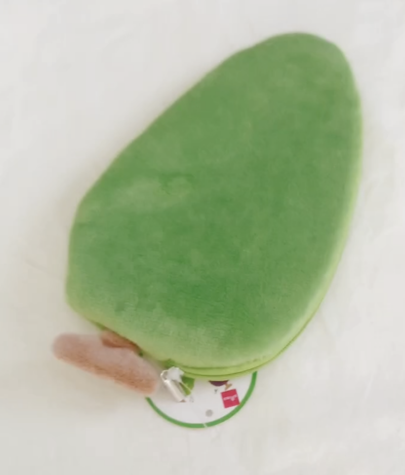 100均ダイソーのペンケースをレビュー