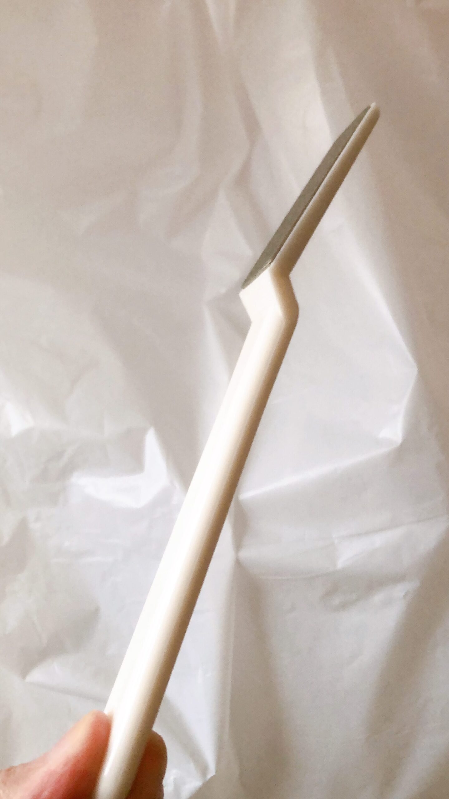 ダイソーで購入した白いダイアモンドシャープナー