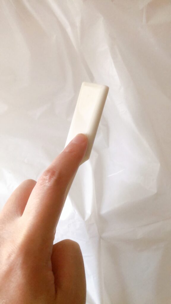 ダイソーで購入した白いダイアモンドシャープナー