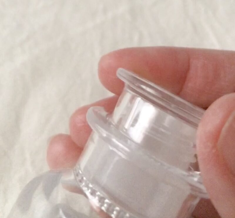 100均セリアで買った2WAY-CAP スパイスボトル