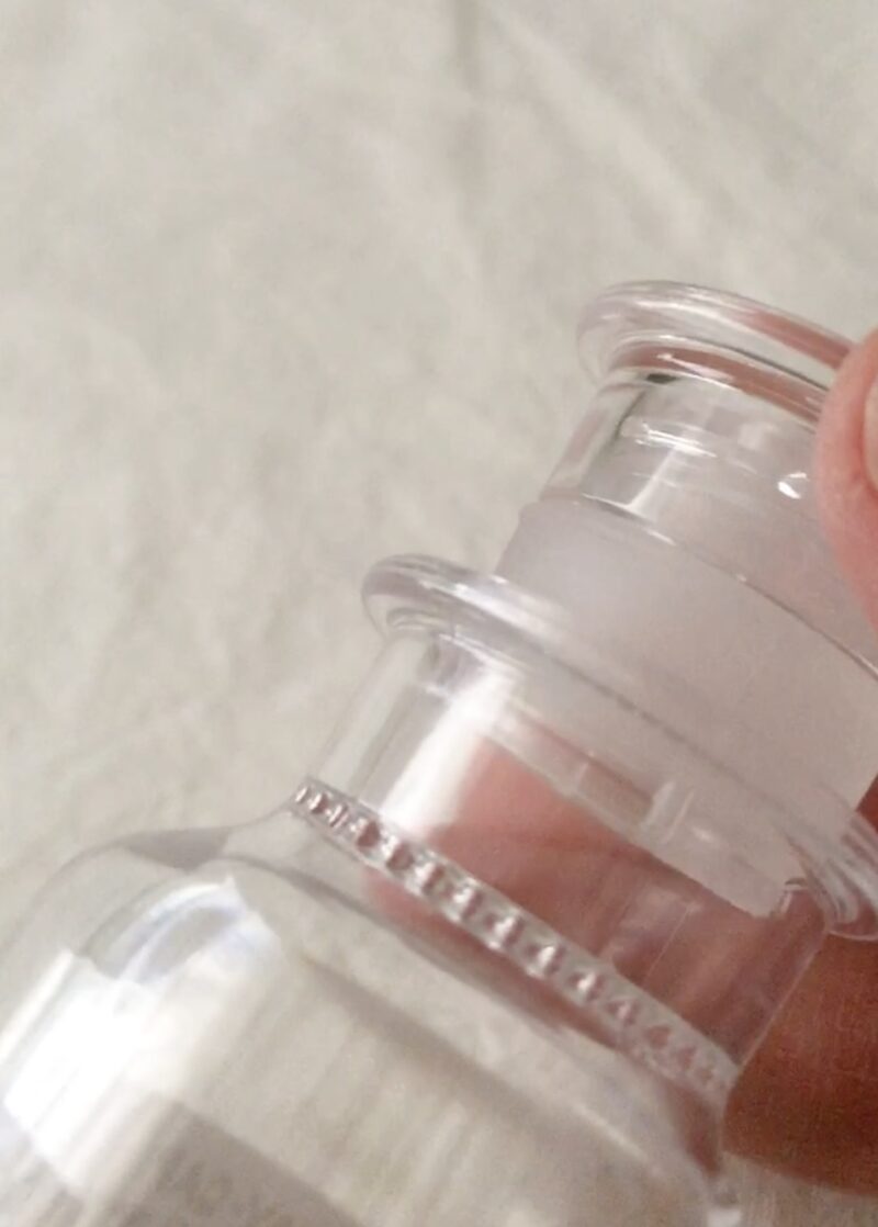 100均セリアで買った2WAY-CAP スパイスボトル
