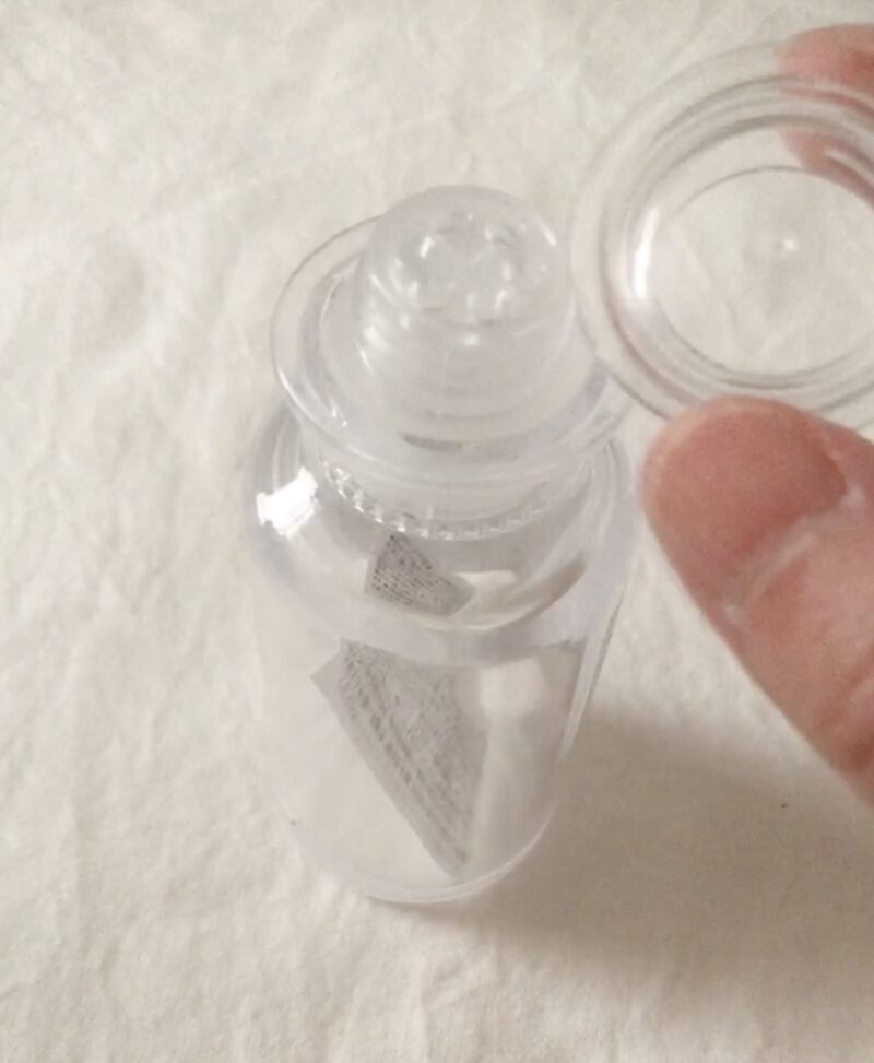 100均セリアで買った2WAY-CAP スパイスボトル