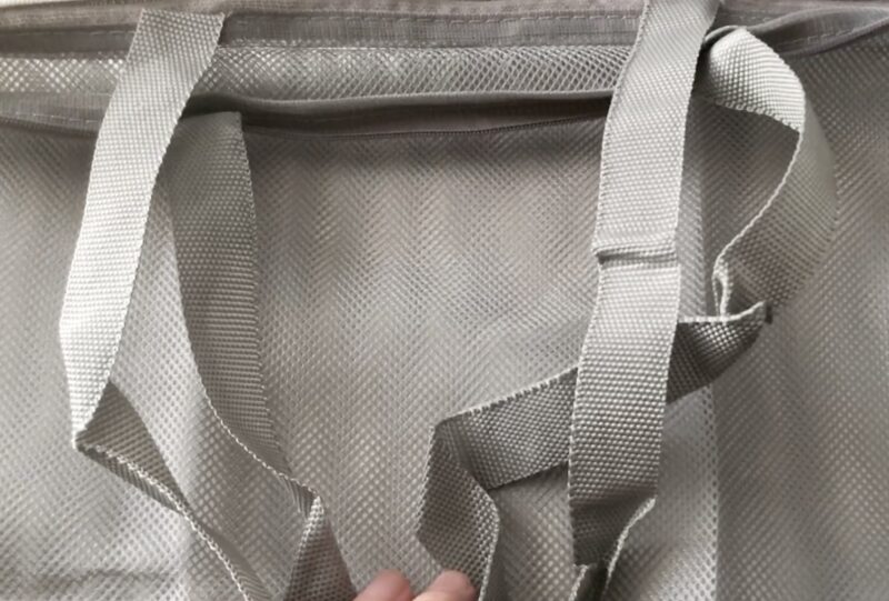 ダイソー「そのまま洗えるトラベルトートバッグ」