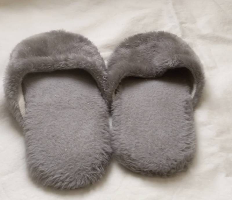 セリアのスリッパ