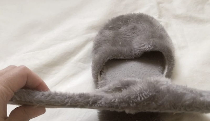 セリアのスリッパ