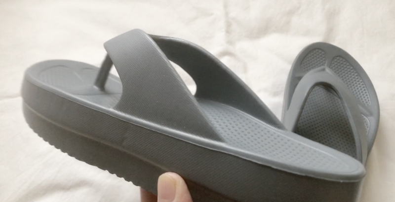 100均ダイソーで買ったサンダル