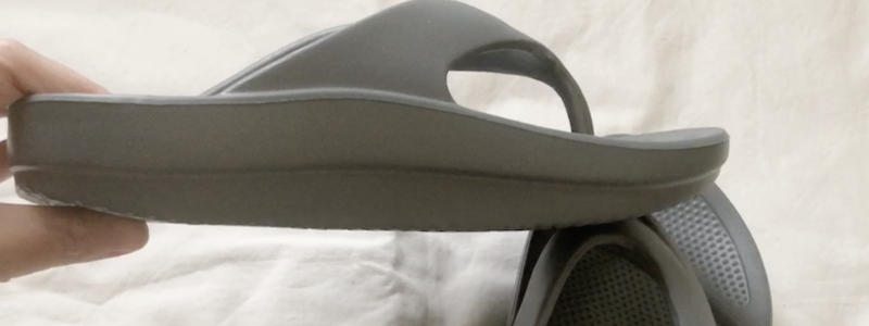 100均ダイソーで買ったサンダル