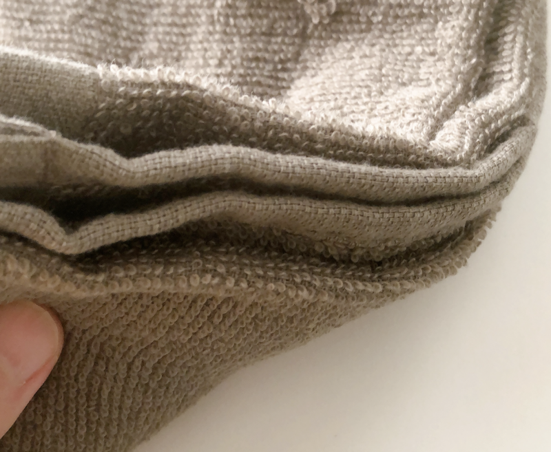 ダイソーで購入した「洗濯してもふんわり感 長持ち こだわりのフェイスタオル」