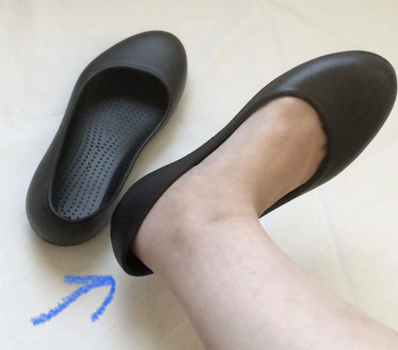 ダイソーのEVAパンプスをレビュー