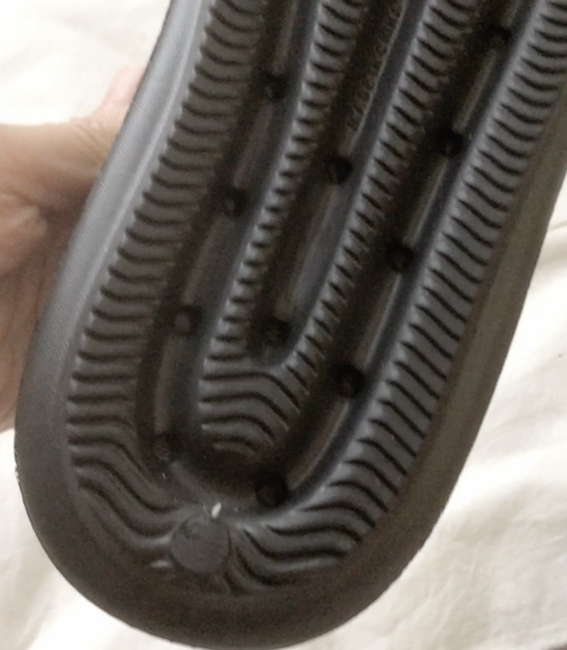 100均ダイソーで買ったサンダル