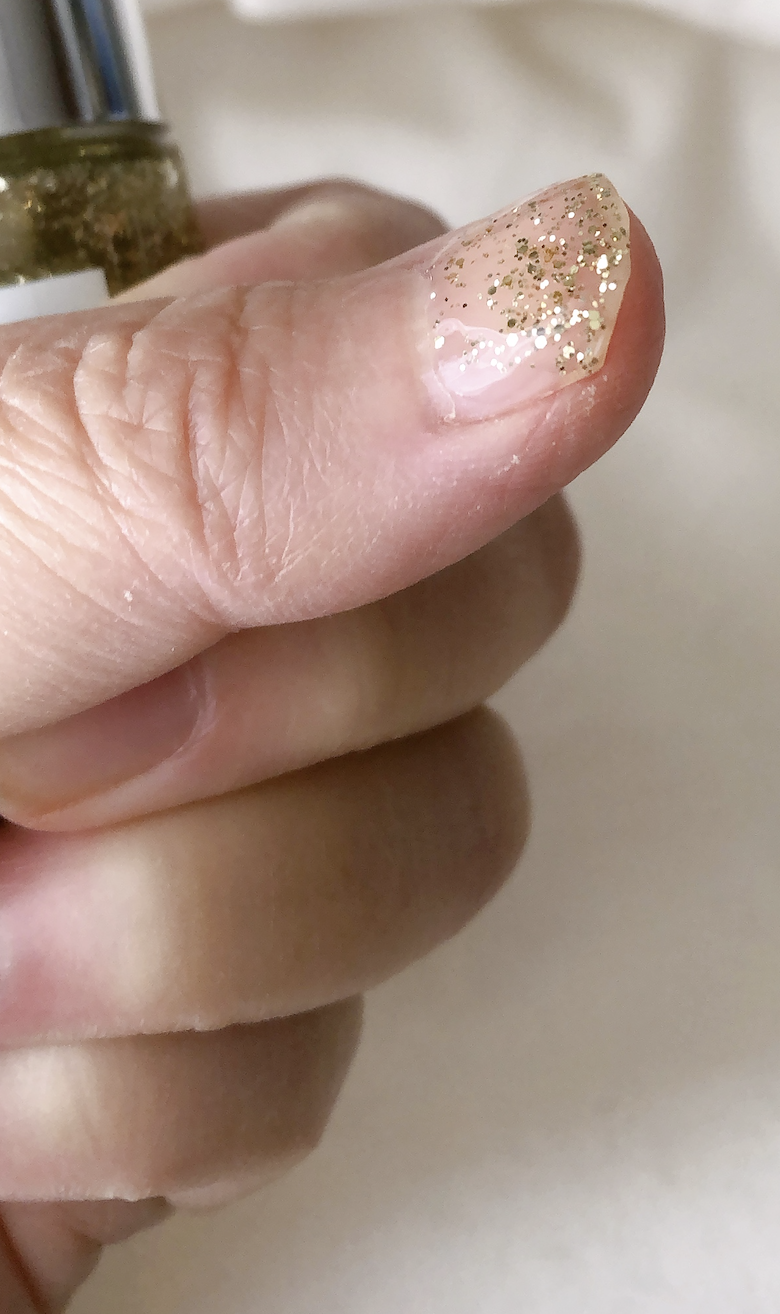 超簡単にネイルのムラをごまかす方法（100均で対策）