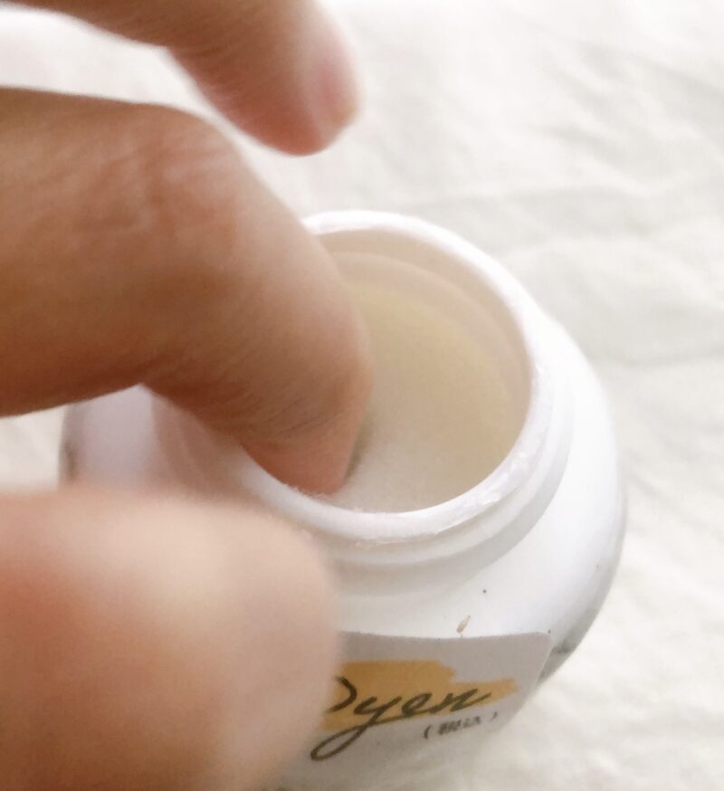 ダイソーのGENE TOKYO スポンジネイルリムーバー を買ってみた