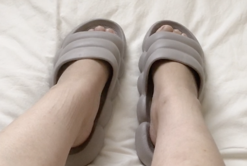 100均ダイソーで買ったサンダル