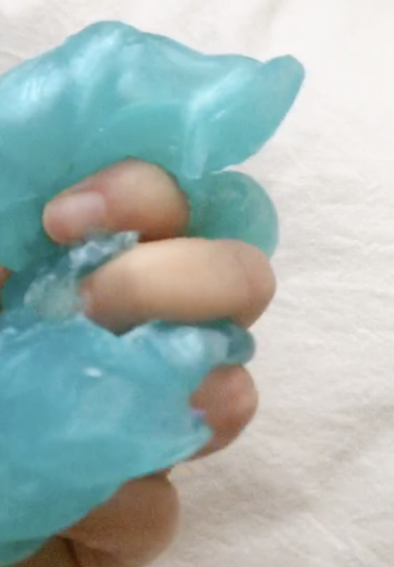 ダイソーで買ったぐにゅぐにゅジェル（バニーミルキー）の感触