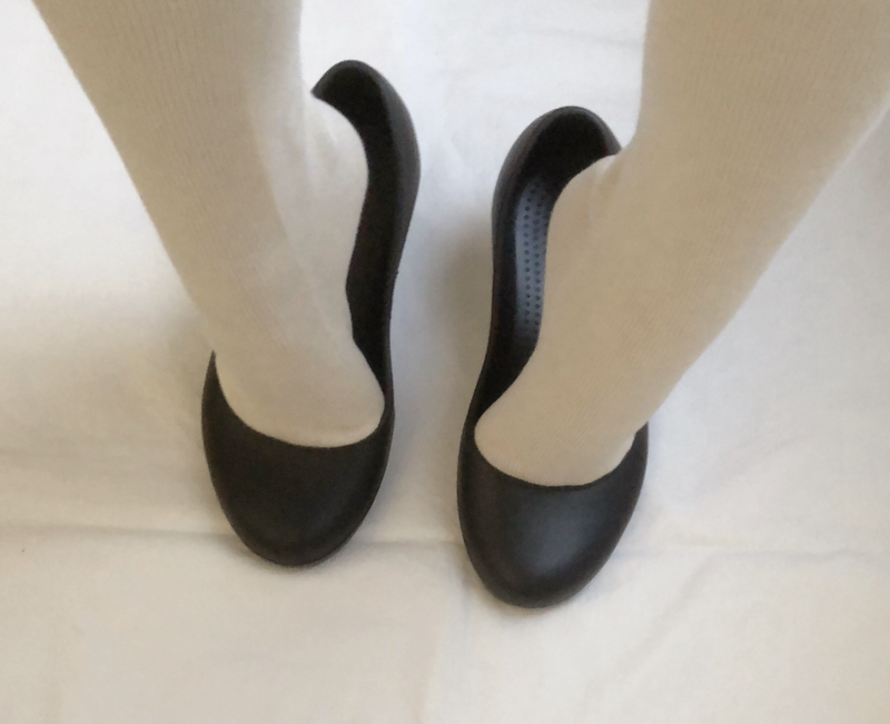 ダイソーのEVAパンプスをレビュー