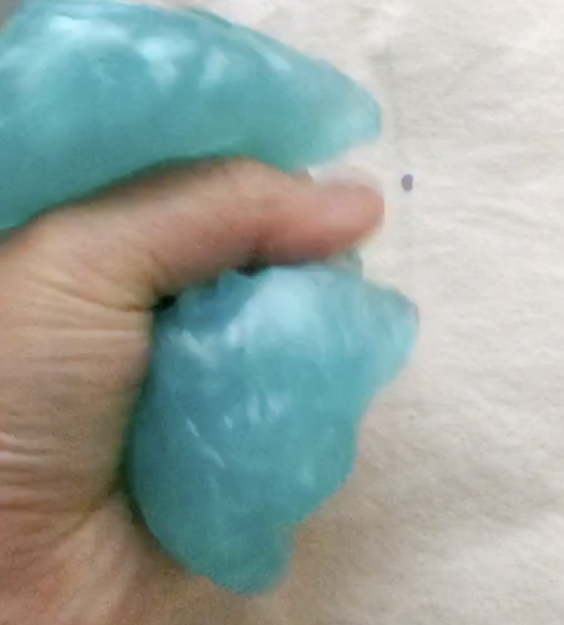 ダイソーで買ったぐにゅぐにゅジェル（バニーミルキー）の感触