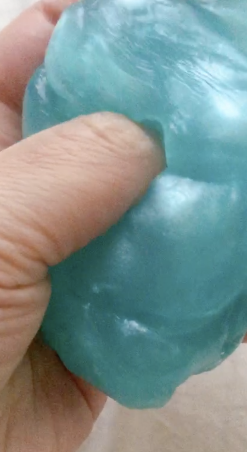 ダイソーで買ったぐにゅぐにゅジェル（バニーミルキー）の感触