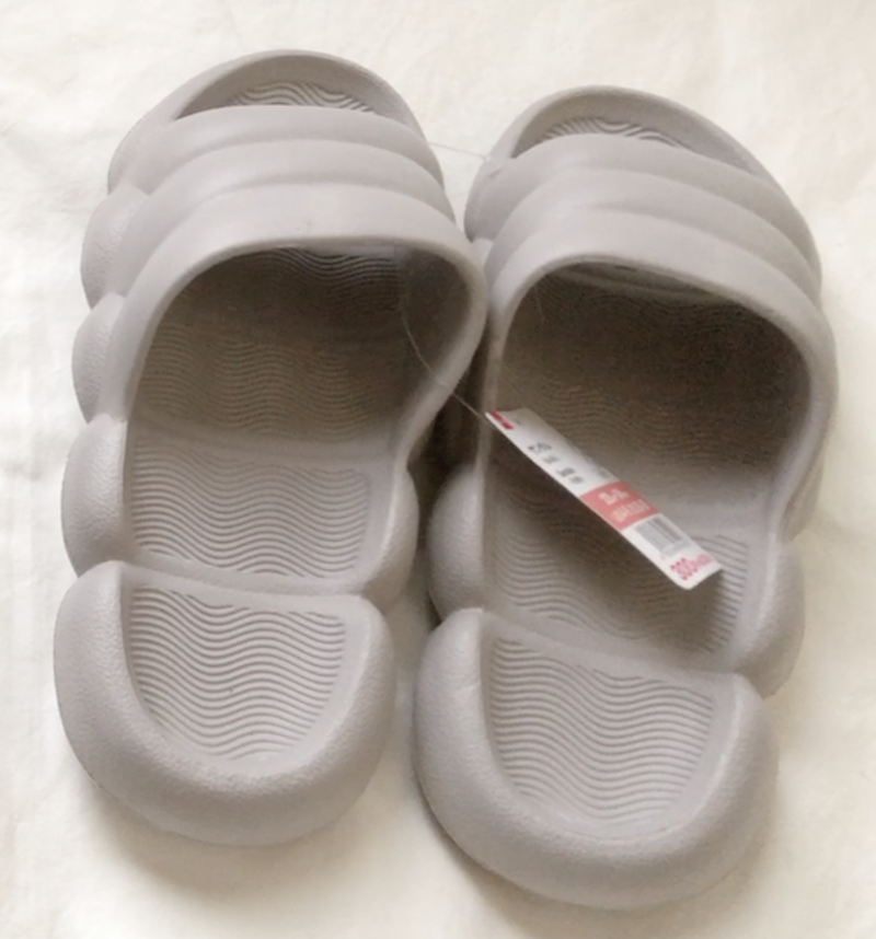 100均ダイソーで買ったサンダル