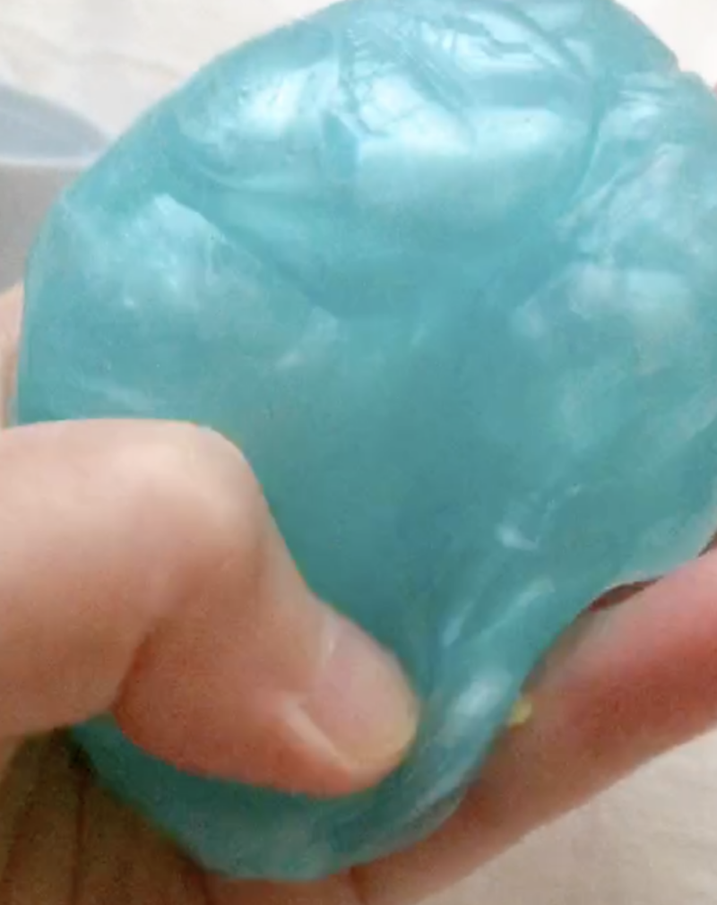 ダイソーで買ったぐにゅぐにゅジェル（バニーミルキー）の感触