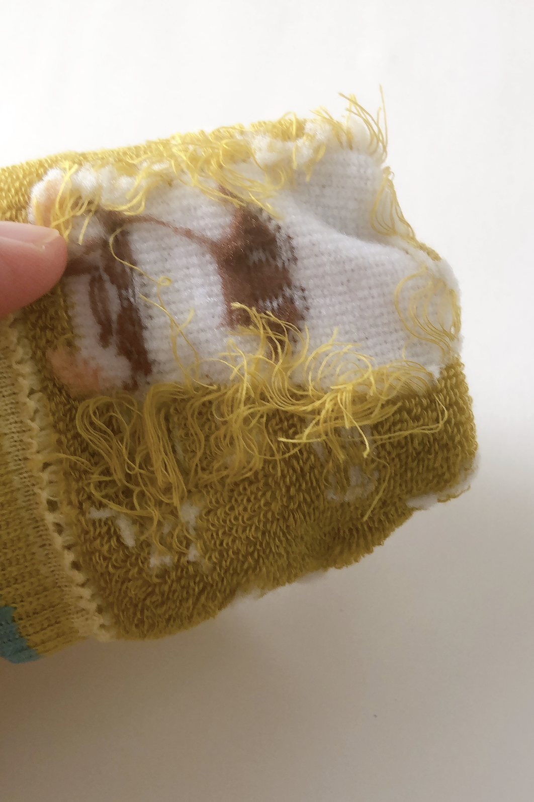 100均セリアで買ったパイル靴下（オコジョ柄）