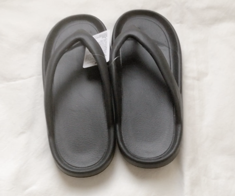 100均ダイソーで買ったサンダル