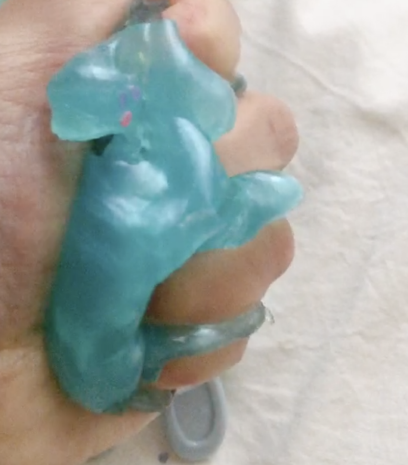 ダイソーで買ったぐにゅぐにゅジェル（バニーミルキー）の感触