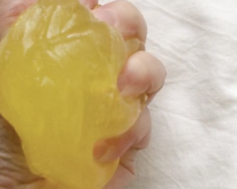 100均ダイソーで買ったスライム（ねこ）の感触