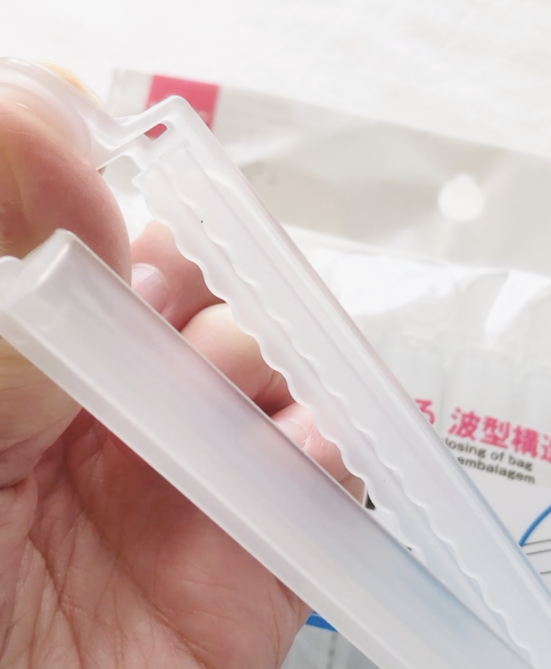 100均ダイソーで購入した密封クリップ（クリア 10本）