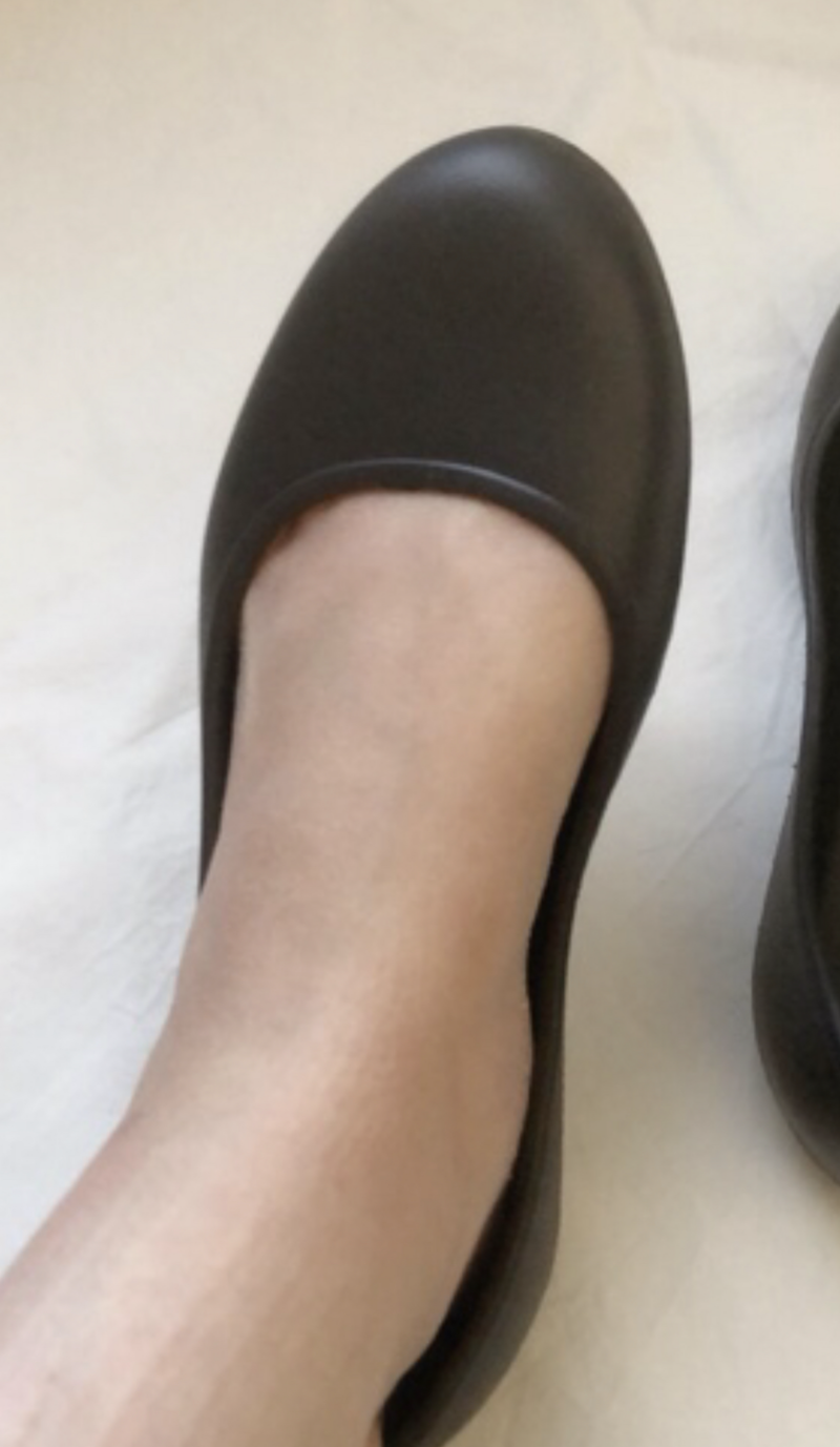 ダイソーのEVAパンプスをレビュー